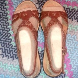 Ladies sandals